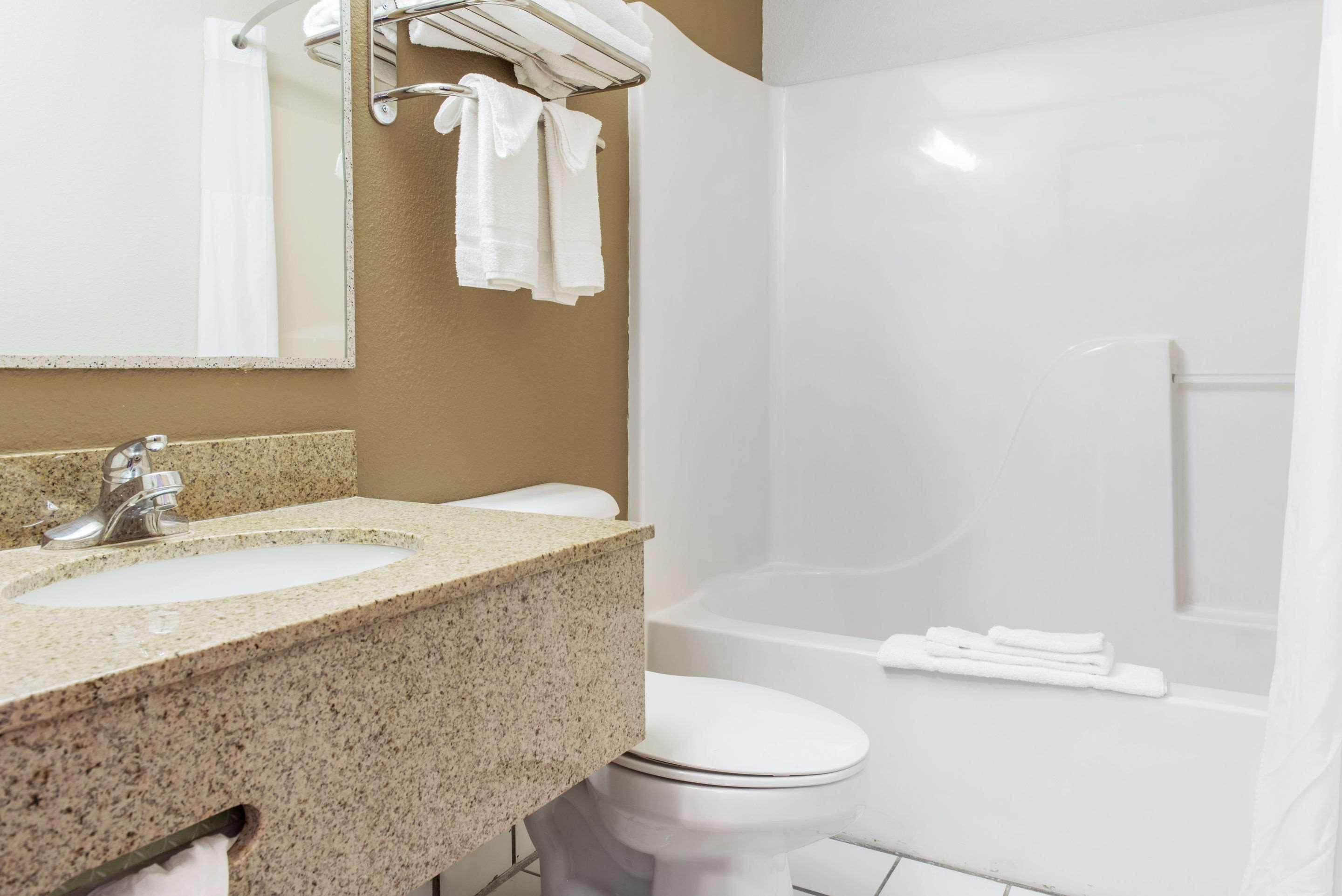 Quality Inn Noblesville-Indianapolis Extérieur photo